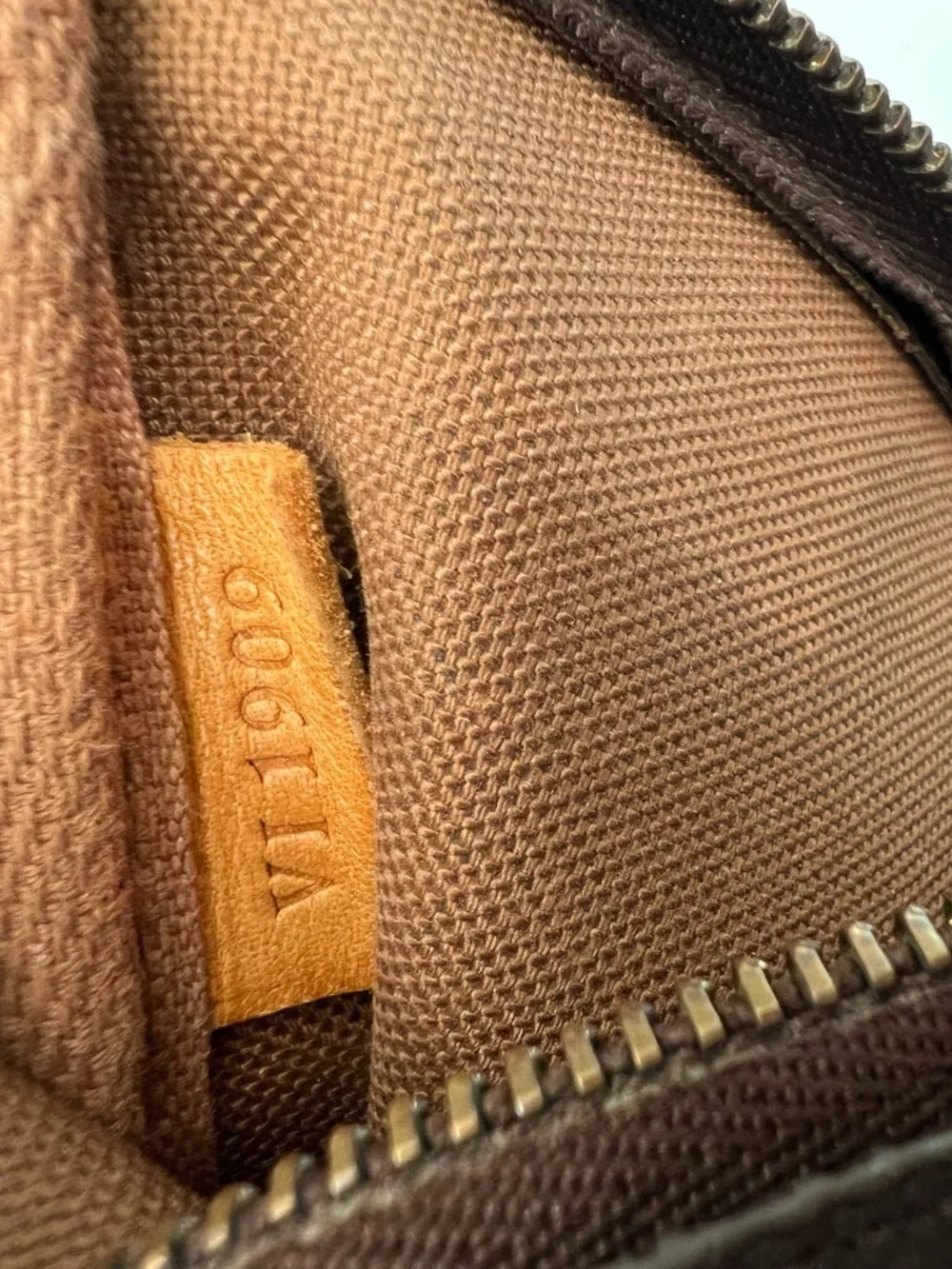 LOUIS VUITTON Pochette Accessoires Handbag Monogram LV